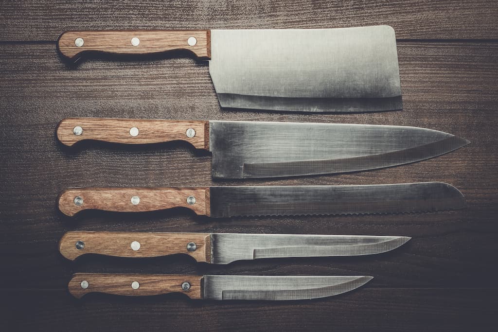 Check Out These Top 5 Commercial Kitchen Knives You Need