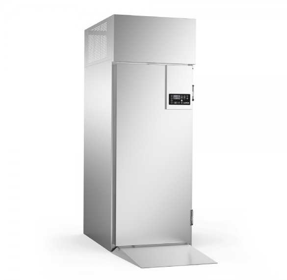Piper Products CM 201 Roll-In Blast Chiller Freezer w/ Floor Ramp, Self-Contained, 110 lbs Freeze / 198 lbs Chill Capacity, T Control
